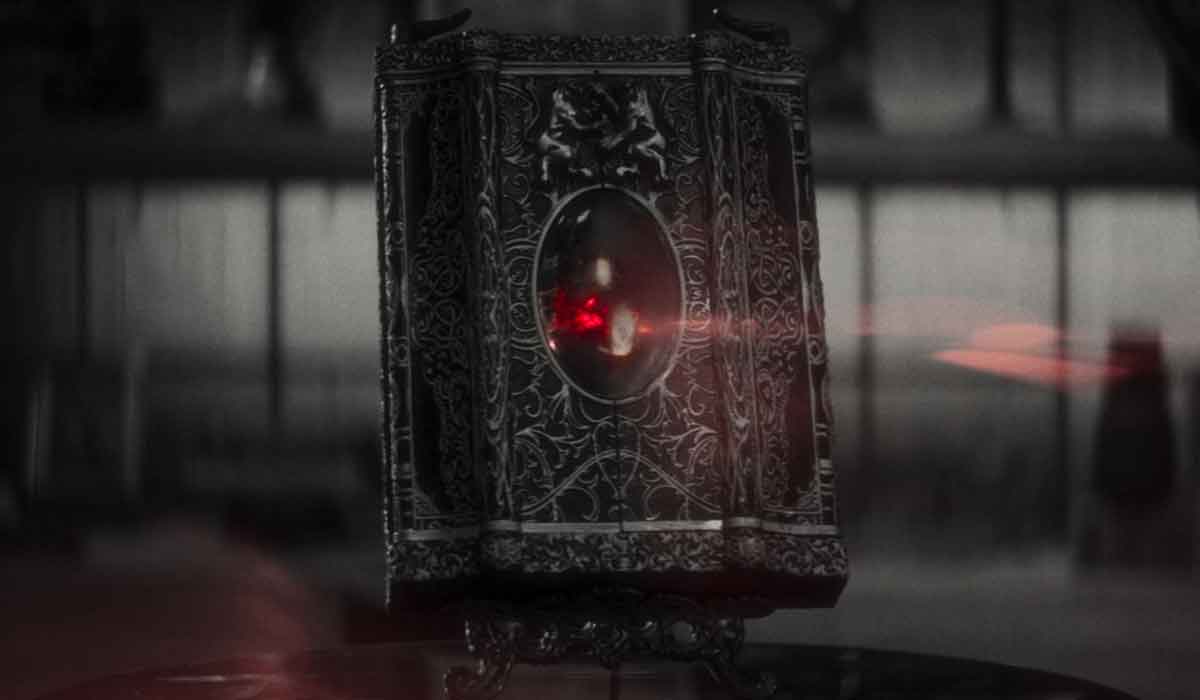 werewolf by night: explicación a los poderes de la piedra de sangre