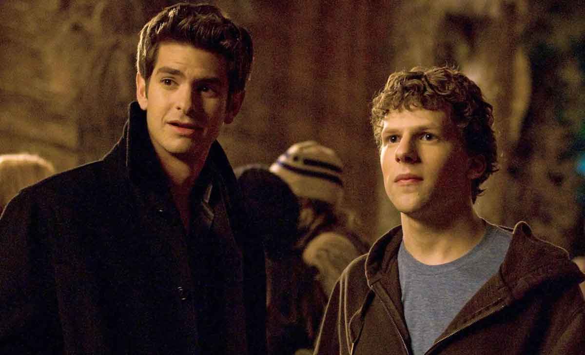 La Red Social (2010) es el top de las mejores películas de Dakota Johnson y una de las mejores cintas de David Fincher