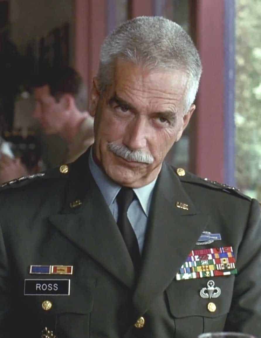 sam elliot como "trueno ross".