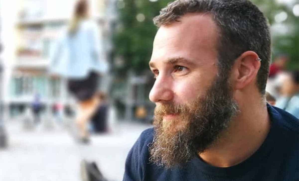 el dibujante pepe larraz