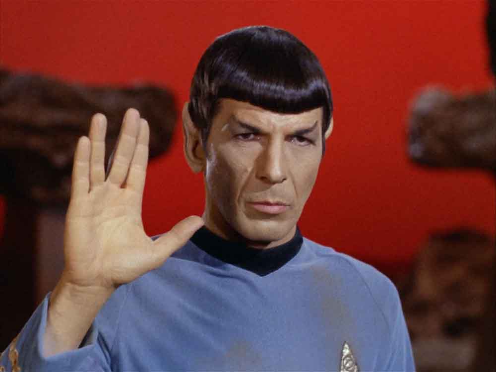 Leonard Nimoy como el mítico Spock