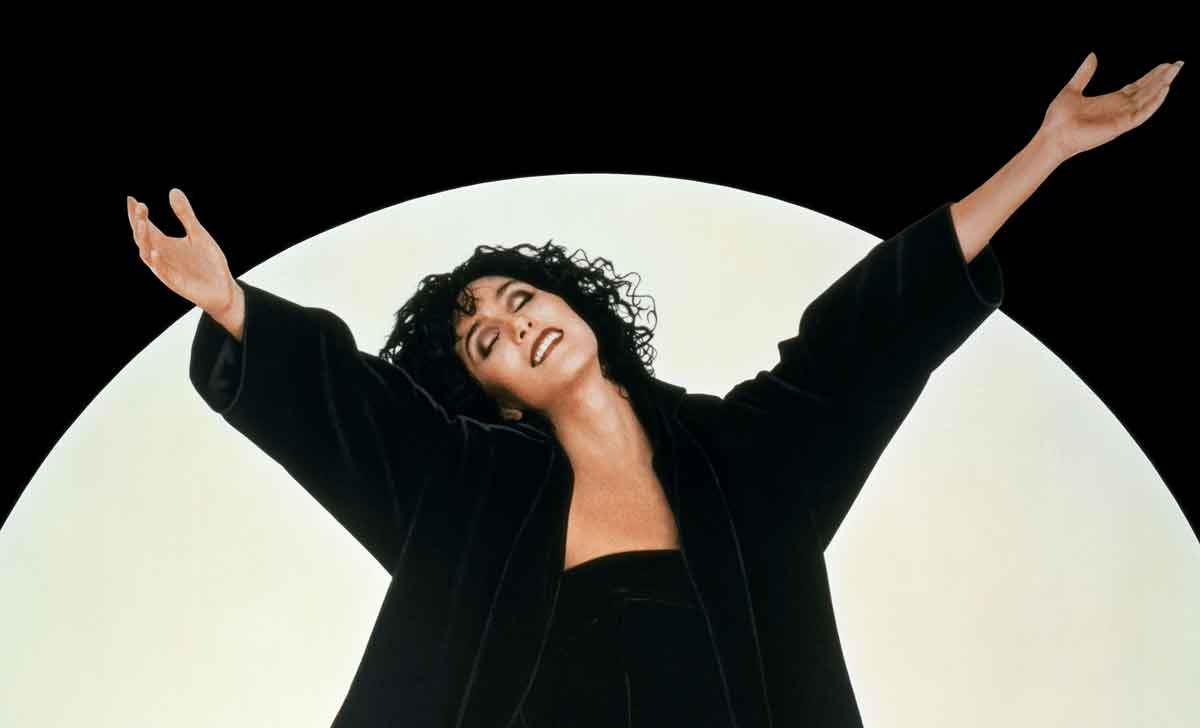 Hechizo de Luna (1987)