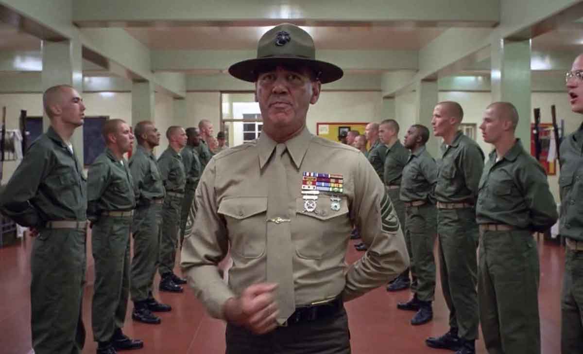 la chaqueta metálica