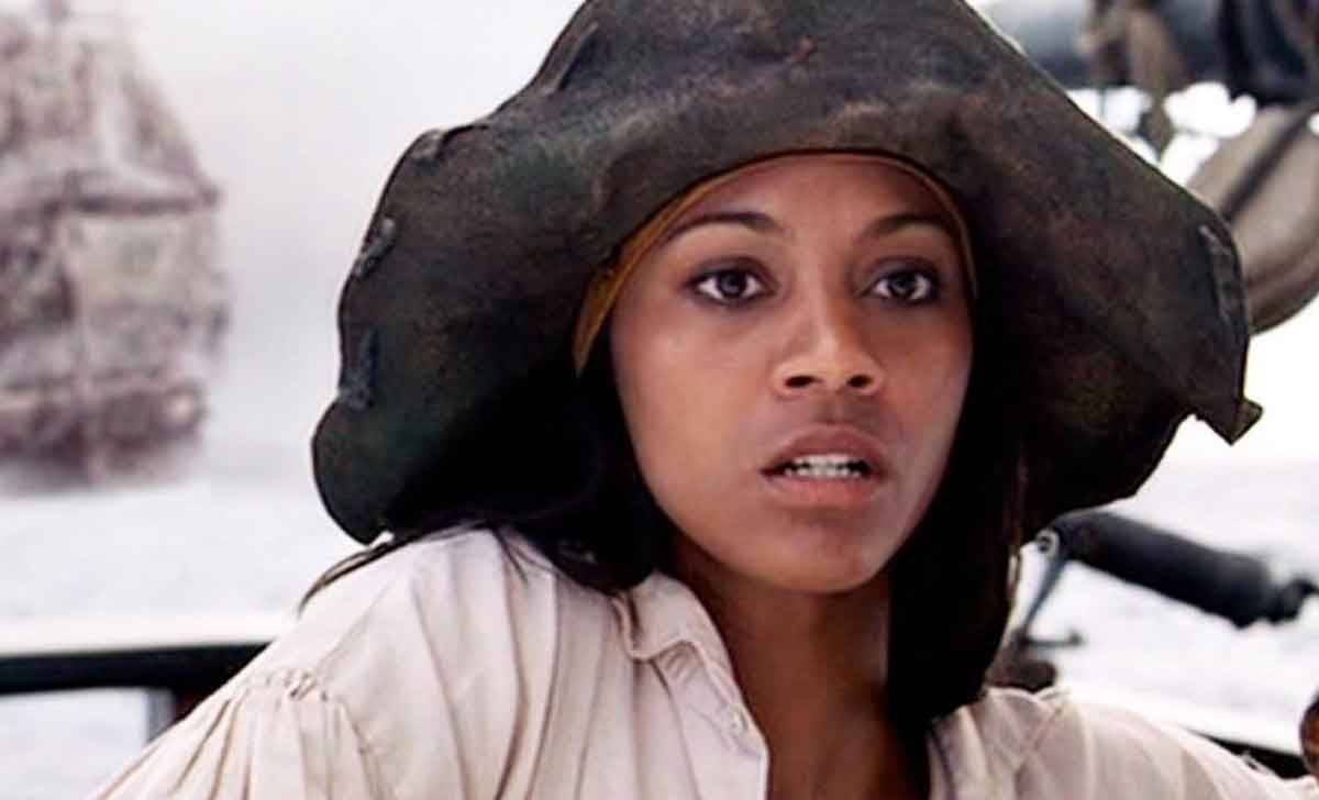 zoe saldana en piratas del caribe