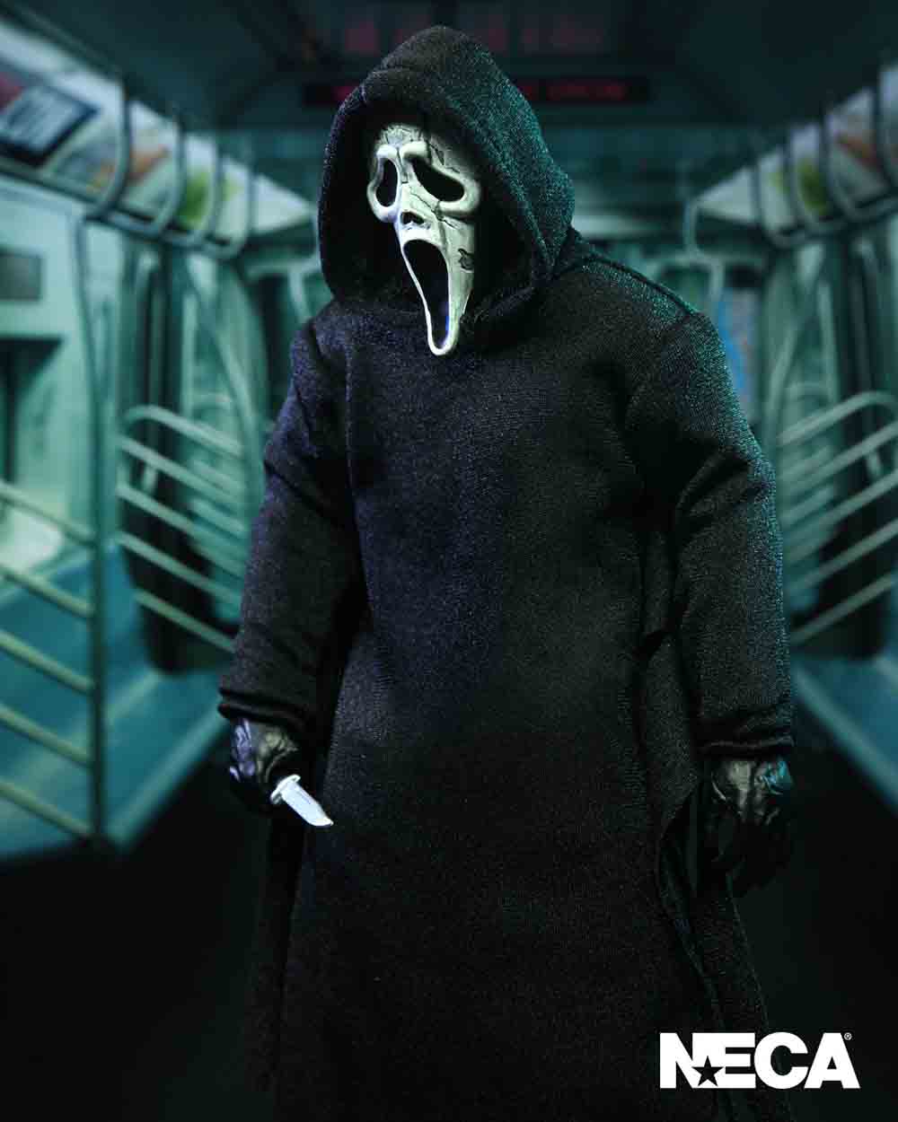 Figura de Ghostface en el metro