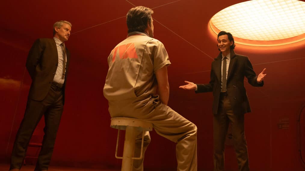 loki interrogatorio de Brad