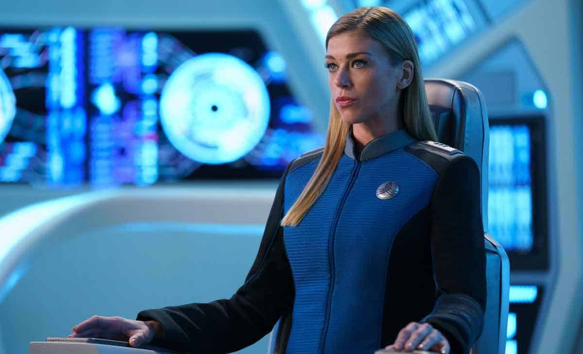 adrianne palicki en the orville