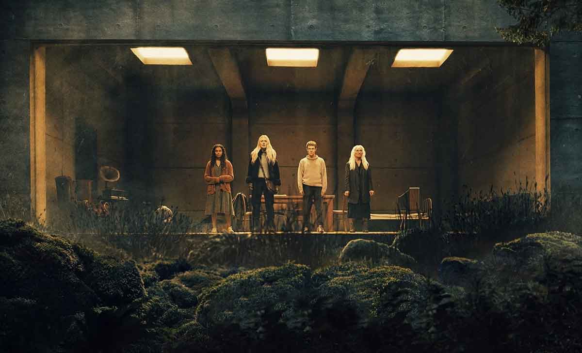 los vigilantes (the watchers)