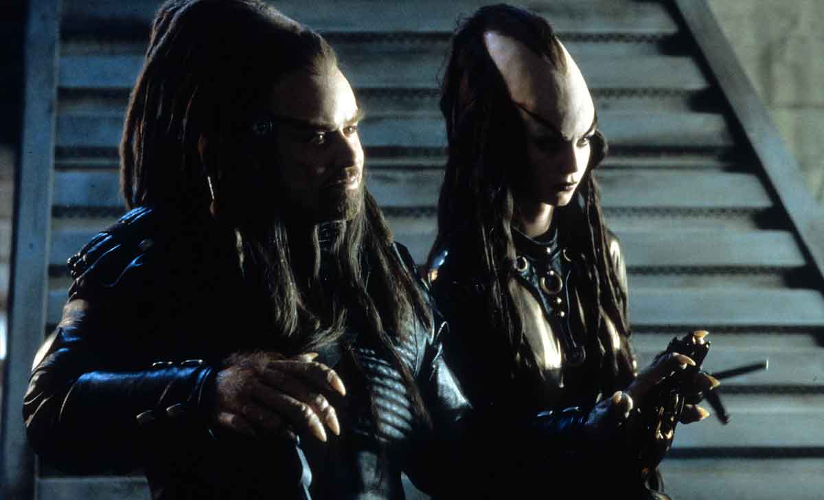 Campo de batalla: La Tierra (2000)