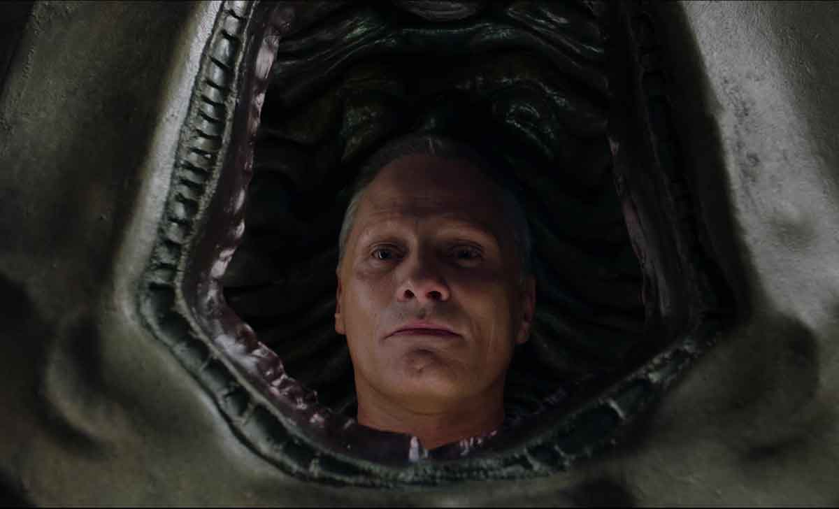 Crímenes del futuro (2022)