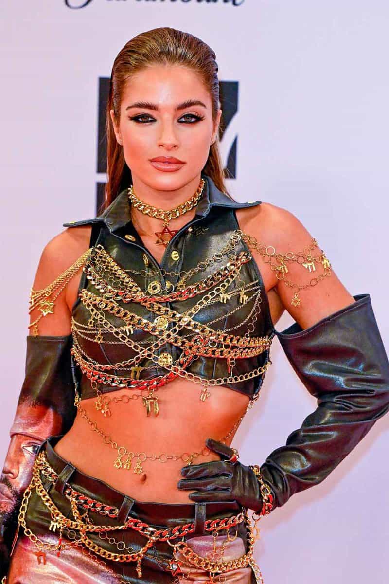 serie de ciencia ficción - noa kirel 2024