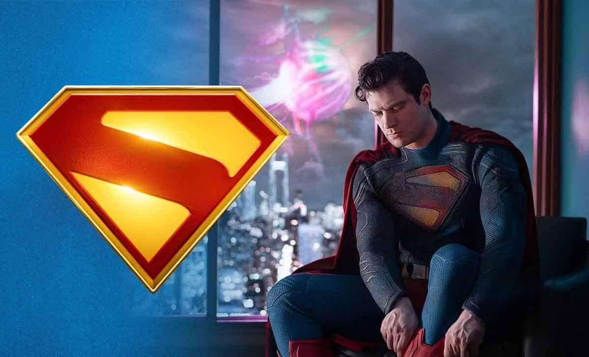 Superman: James Gunn explica la verdadera razón del cambio de título superman 2025 logo james gunn dc comics