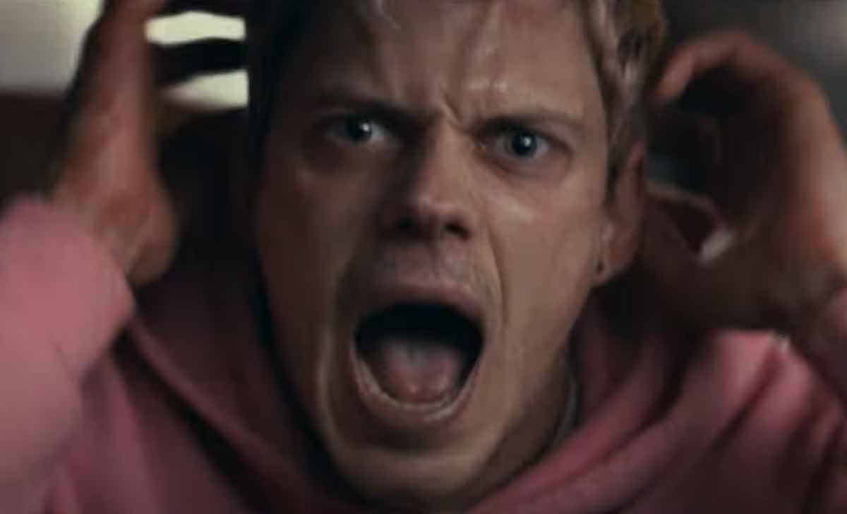 locked (2025) bill skarsgård