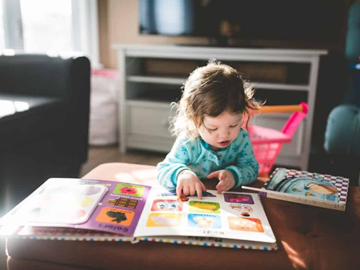 10 ideas de libros infantiles para empezar tu mini biblioteca