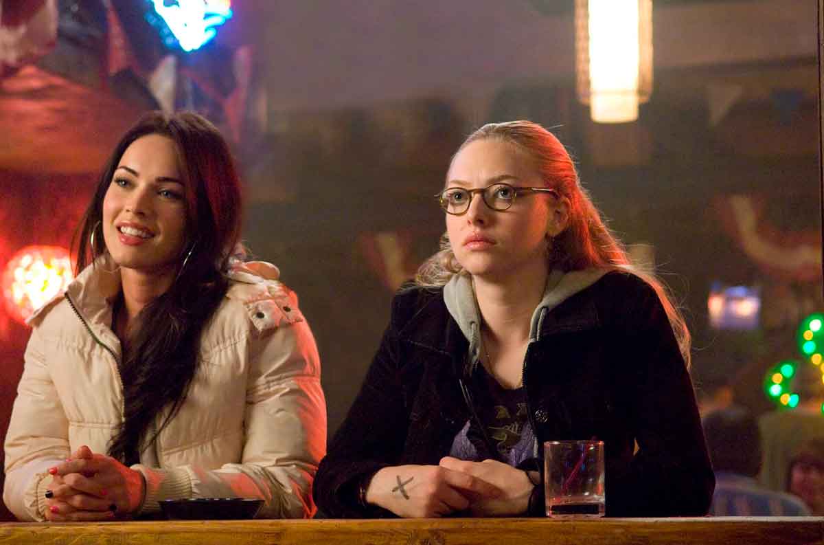 Amanda Seyfried y Megan Fox en Jennifer's Body