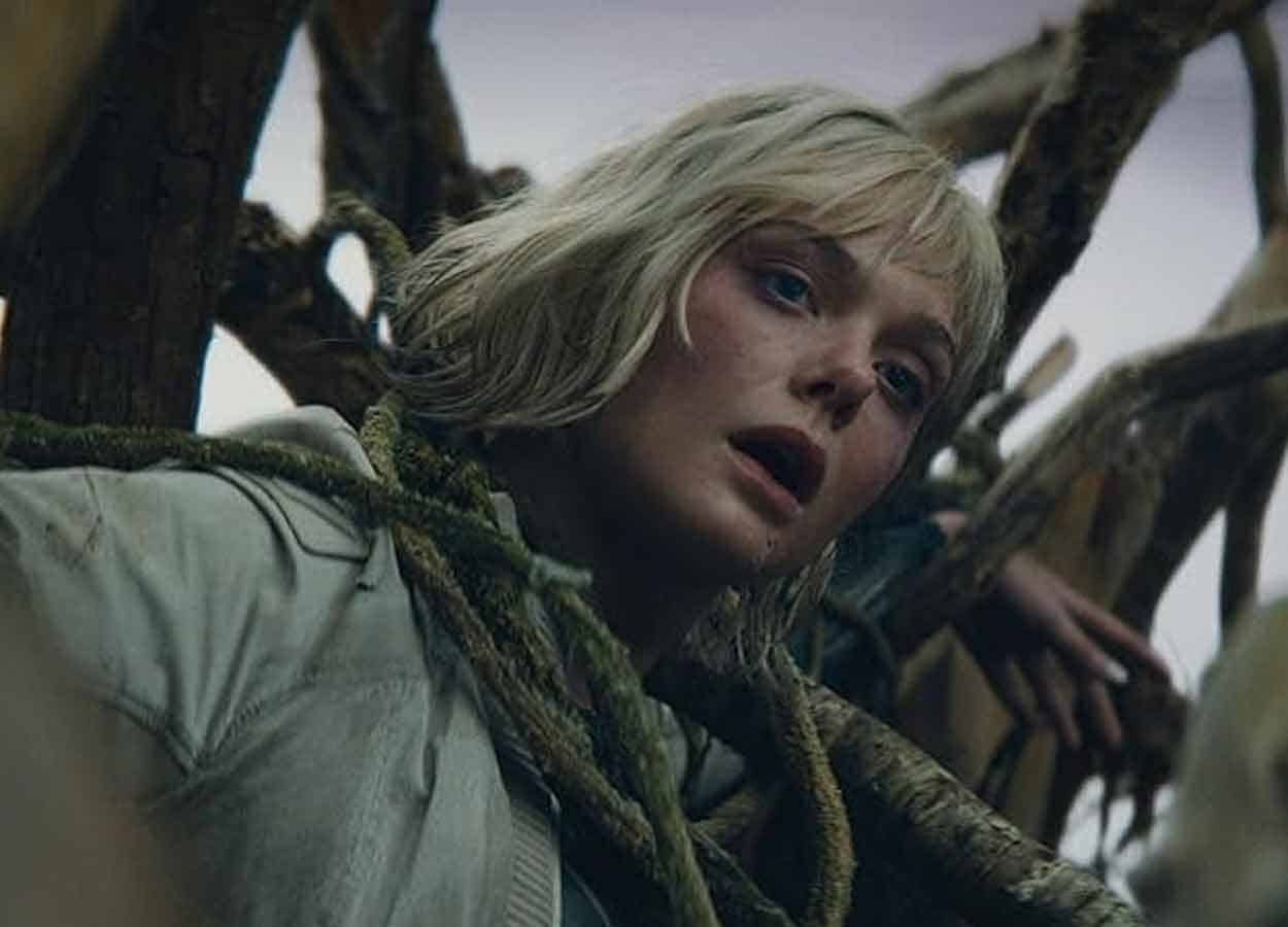 elle fanning en predator: badlands