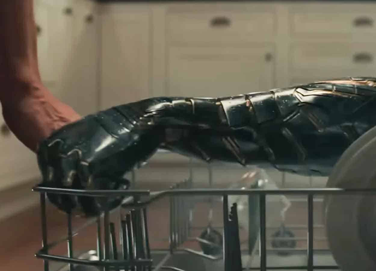 Sebastian Stan no entendía un chiste de Thunderbolts