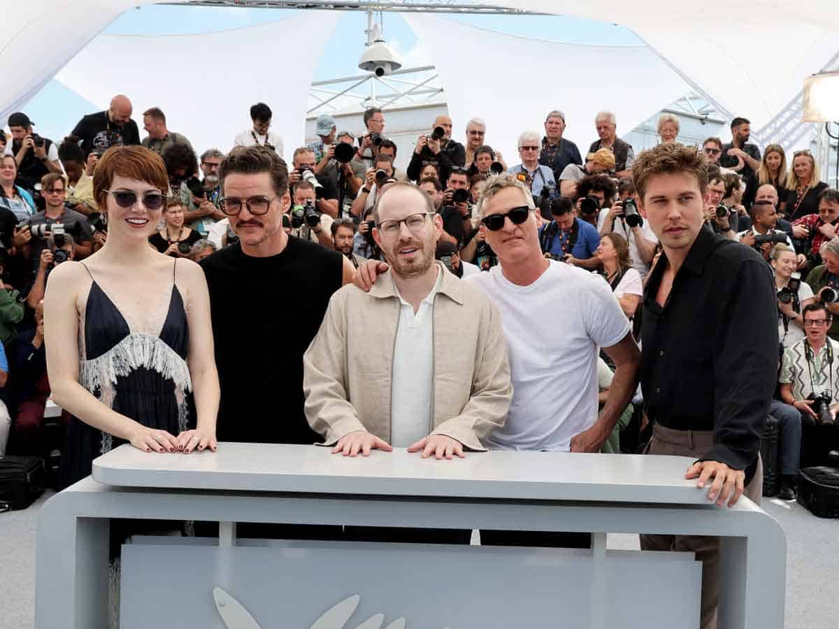 una estrella de hollywood revela que tiene asilo en dinamarca y lanza una ofensiva contra trump