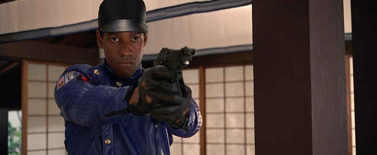 Virtuosity: el thriller ciberpunk de los 90 que unió a Denzel Washington y Russell Crowe antes de ser leyendas denzel washington en virtuosity