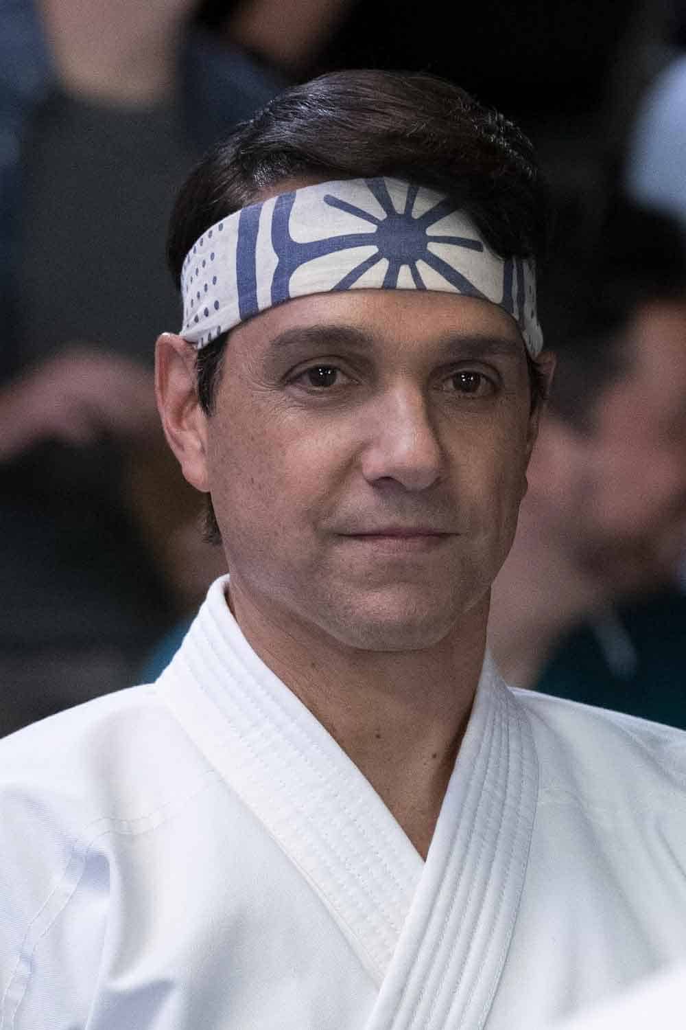 ralph macchio en cobra kai