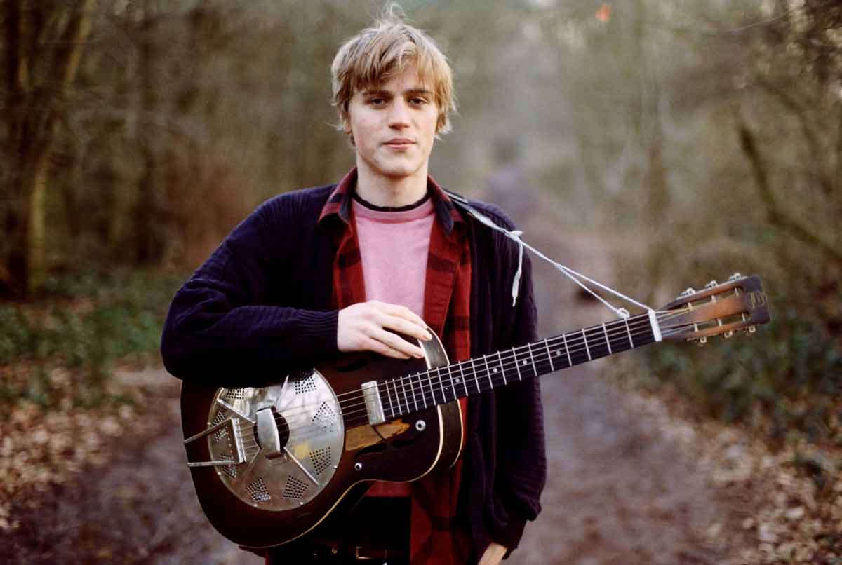 Johnny Flynn como David Bowie en Stardust