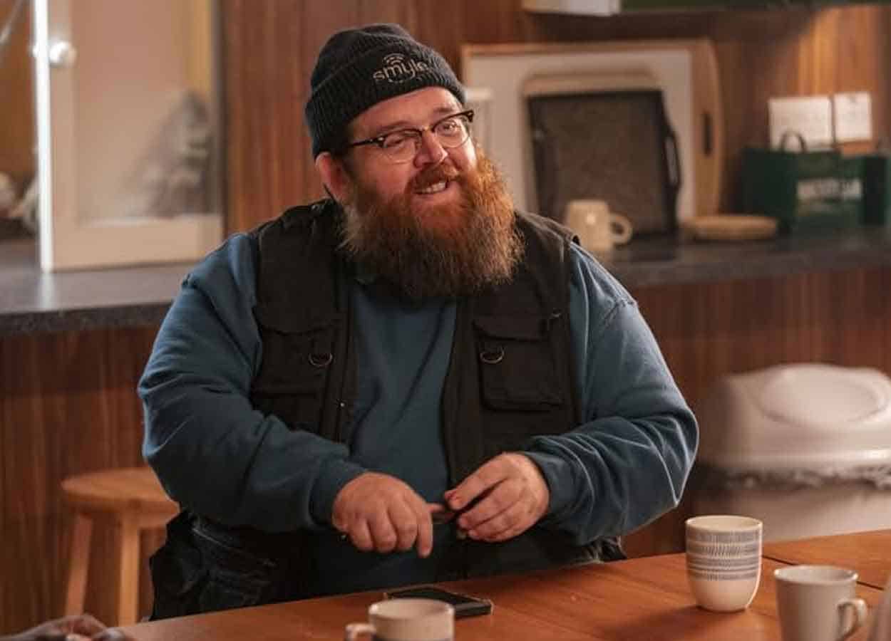 nick frost es hagrid en la serie de harry potter de hbo