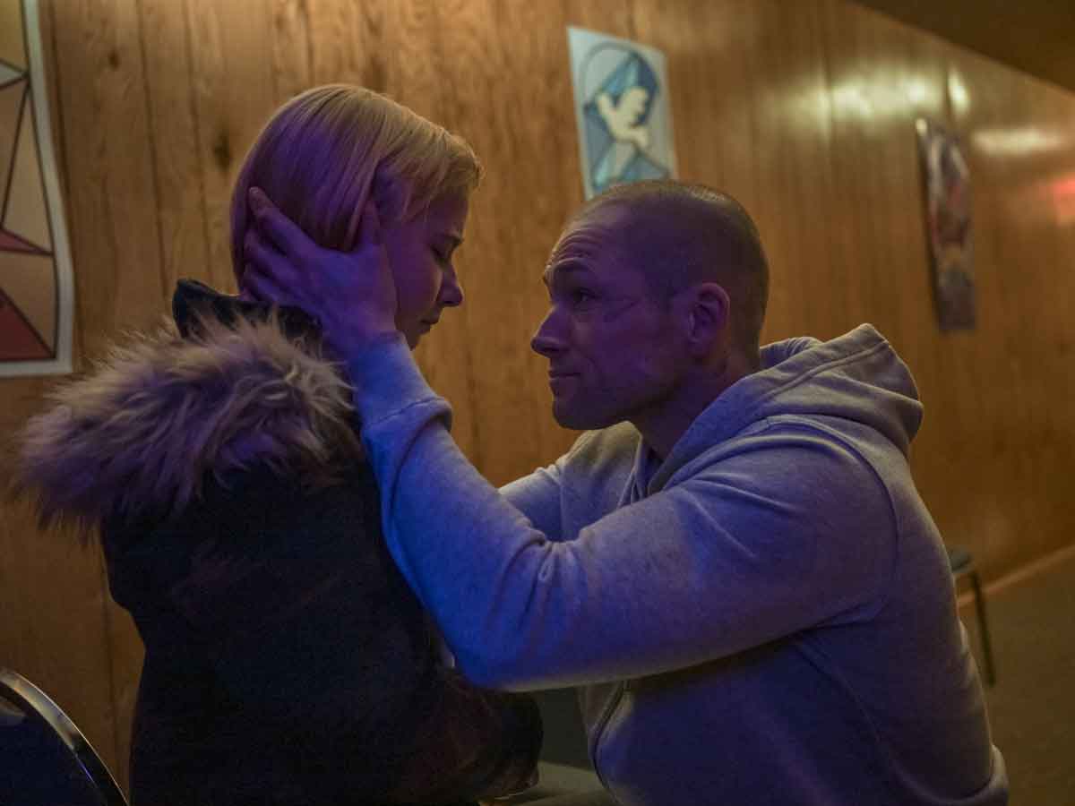 taron egerton protagoniza el thriller más íntimo y brutal del año