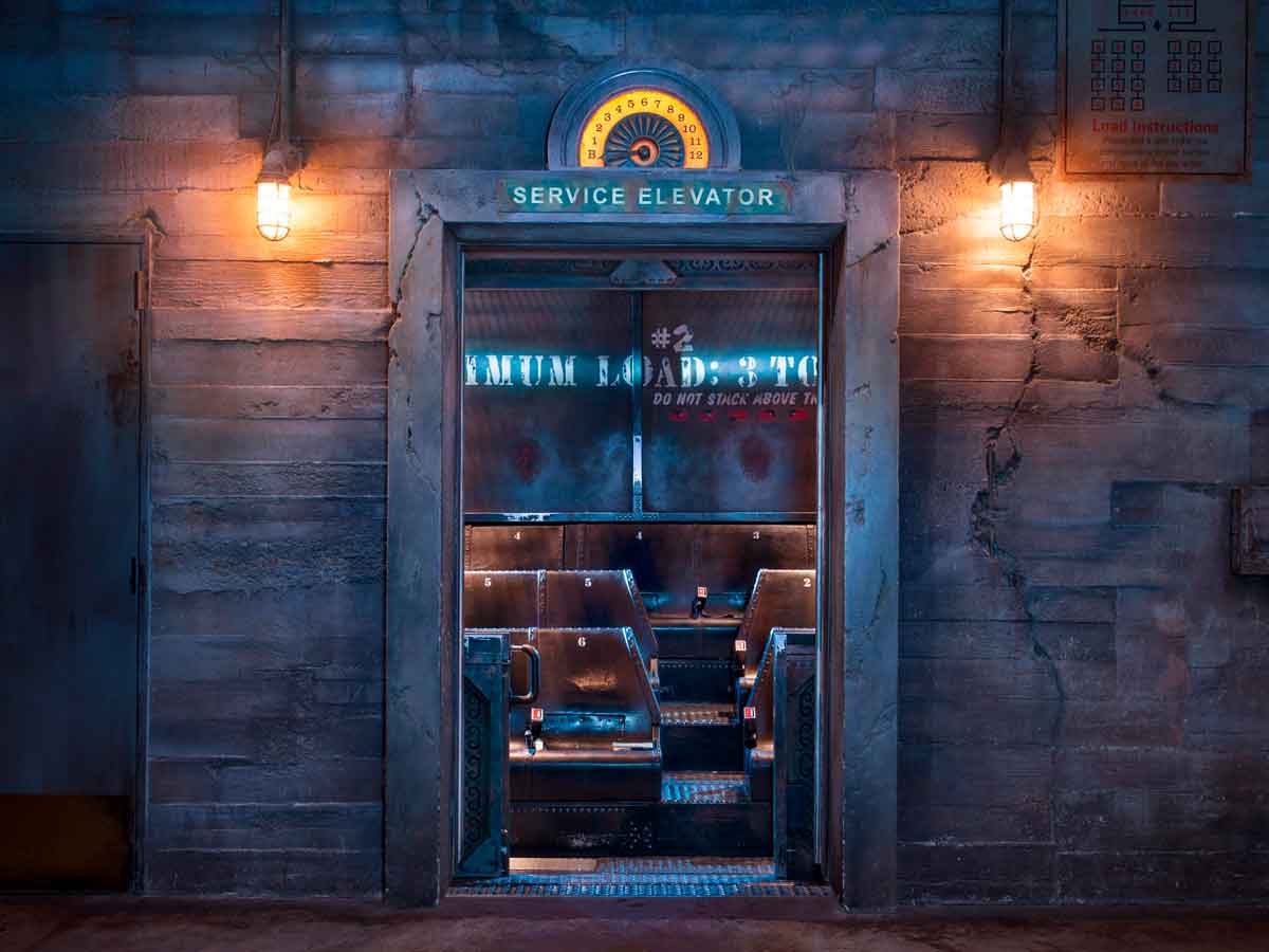 scarlett johansson rompe el silencio: así está el proyecto de tower of terror con disney