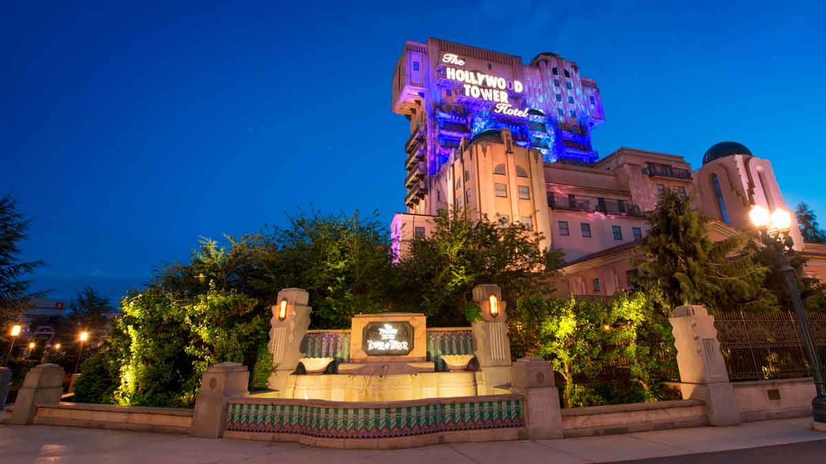 scarlett johansson rompe el silencio: así está el proyecto de tower of terror con disney