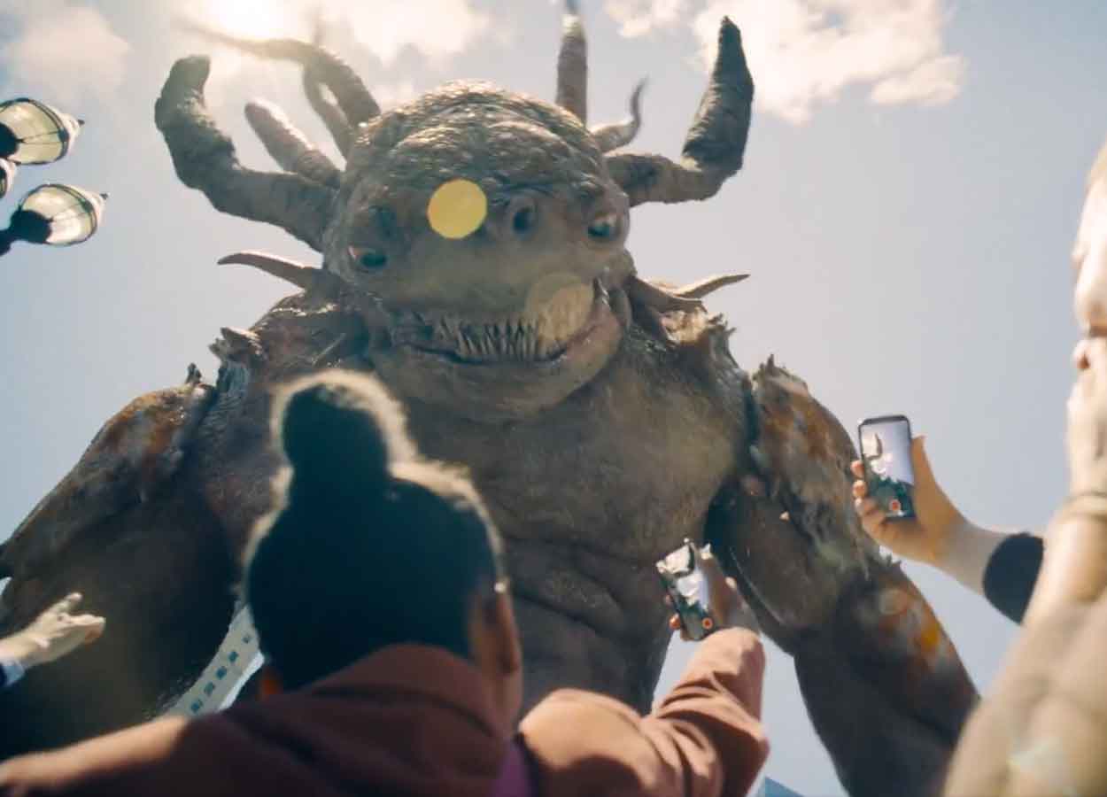 superman (2025) muestra la batalla contra el kaiju: brutal escena