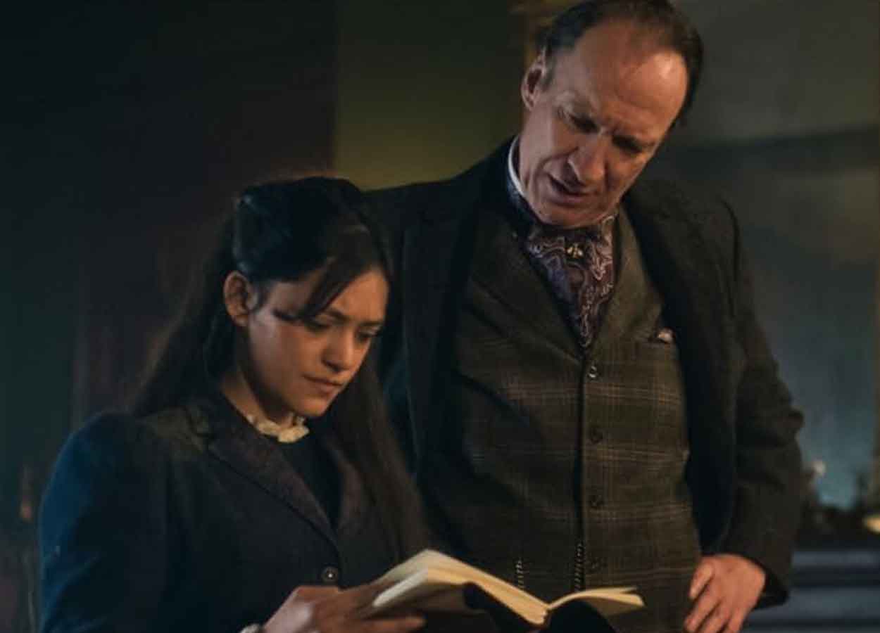 nueva serie de sherlock holmes arrasa en hbo max