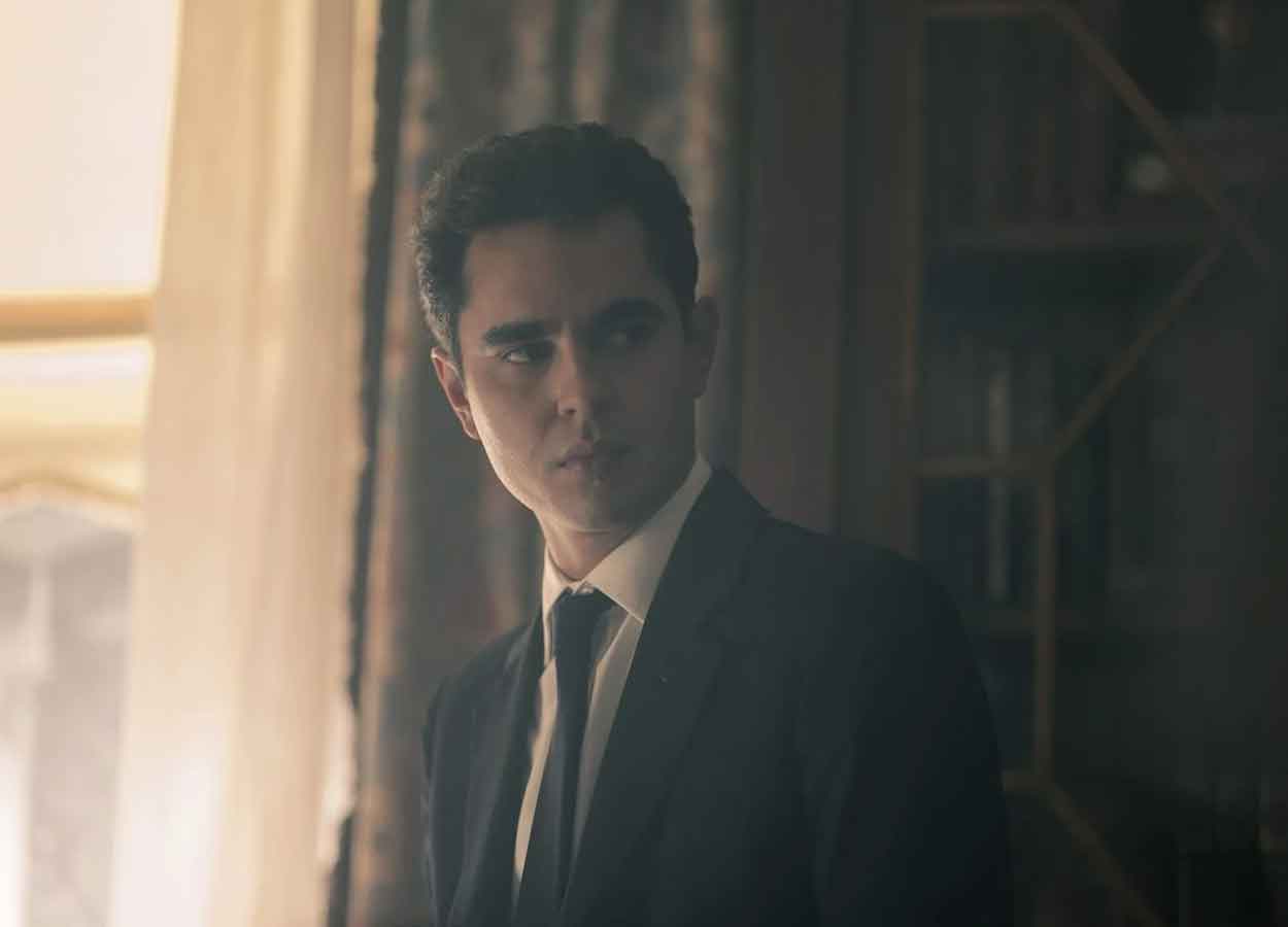 max minghella el cuento de la criada