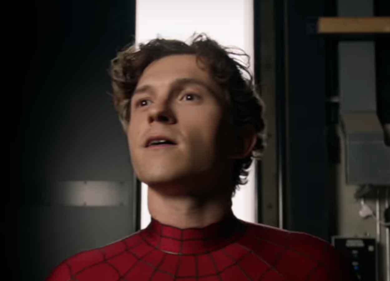 traje entero de tom holland en spider-man 4