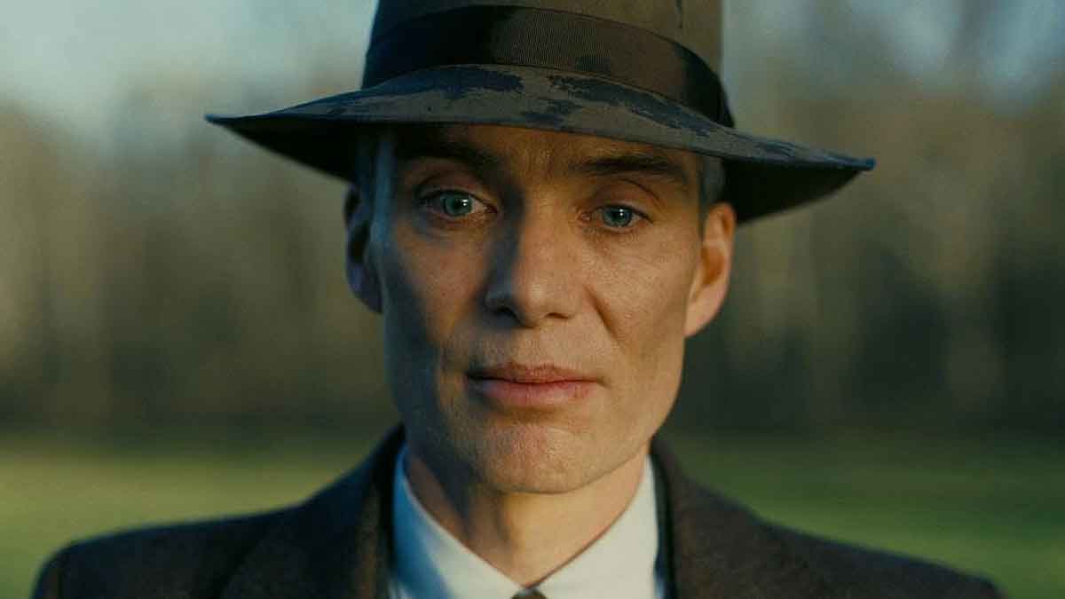cillian murphy como oppenheimer