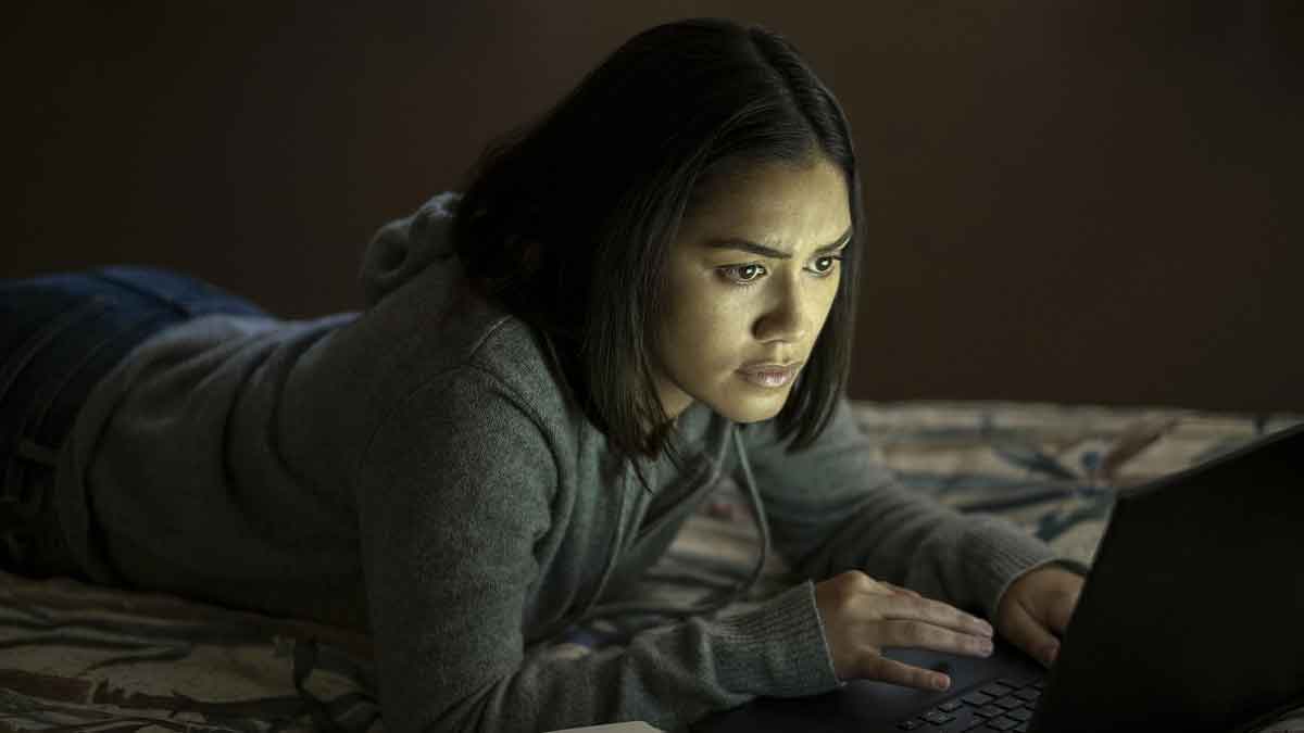 luciane buchanan en el agente nocturno