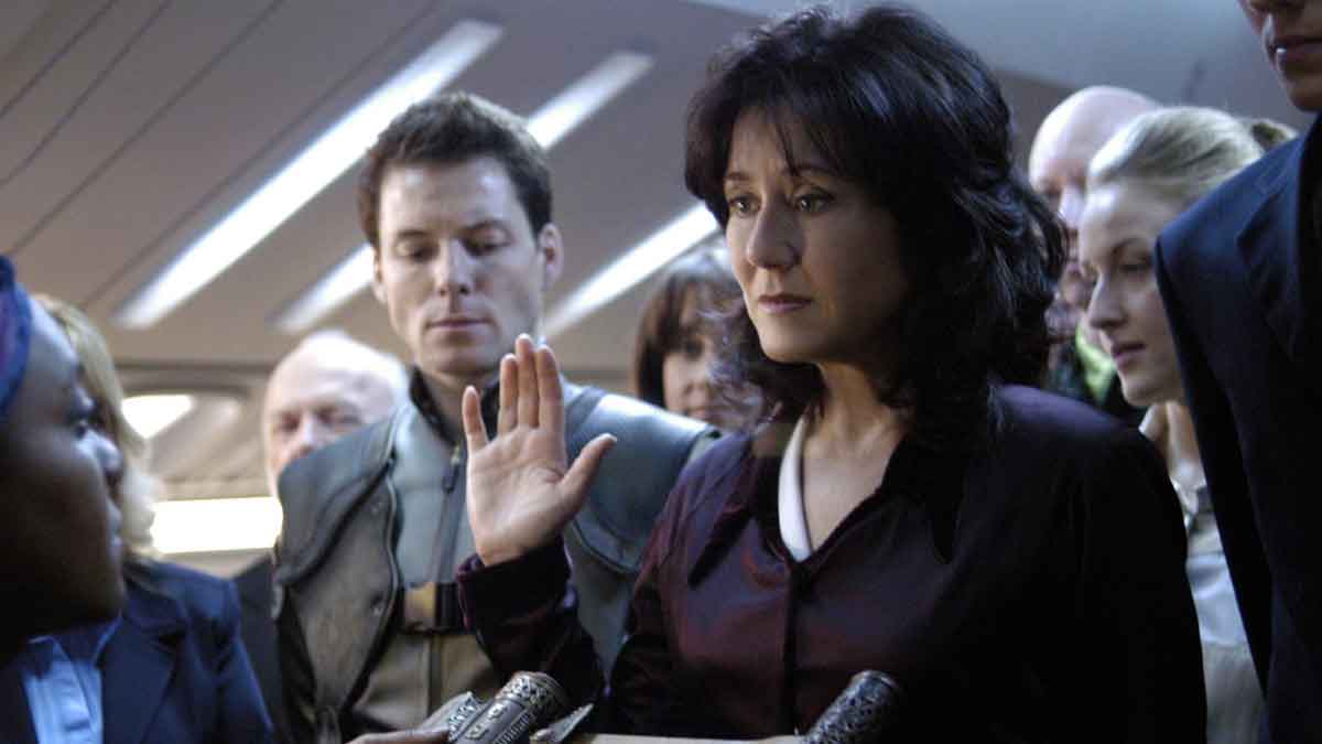 Mary McDonnell battlestar galactica