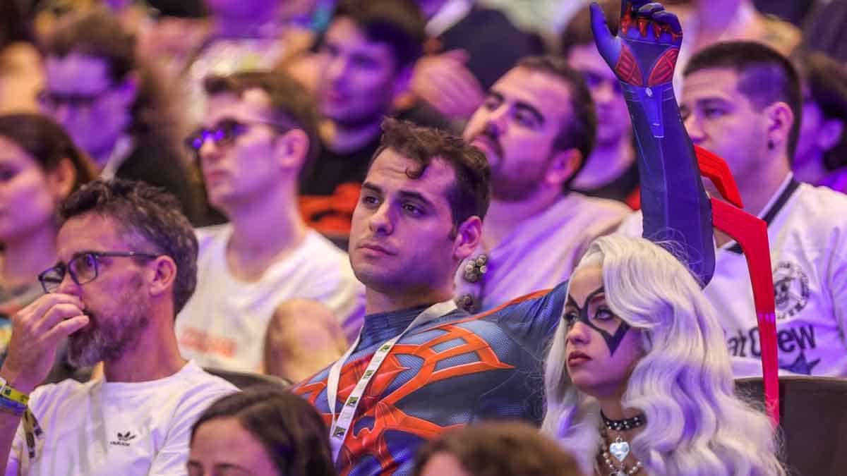 comic con málaga 2025: caos, estrellas y mucha cola