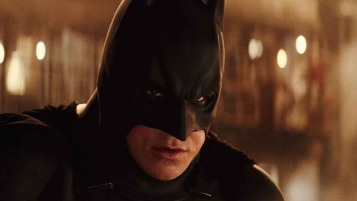 Batman Begins inspira la nueva serie que arrasará este final de 2025 batman begins (2005)