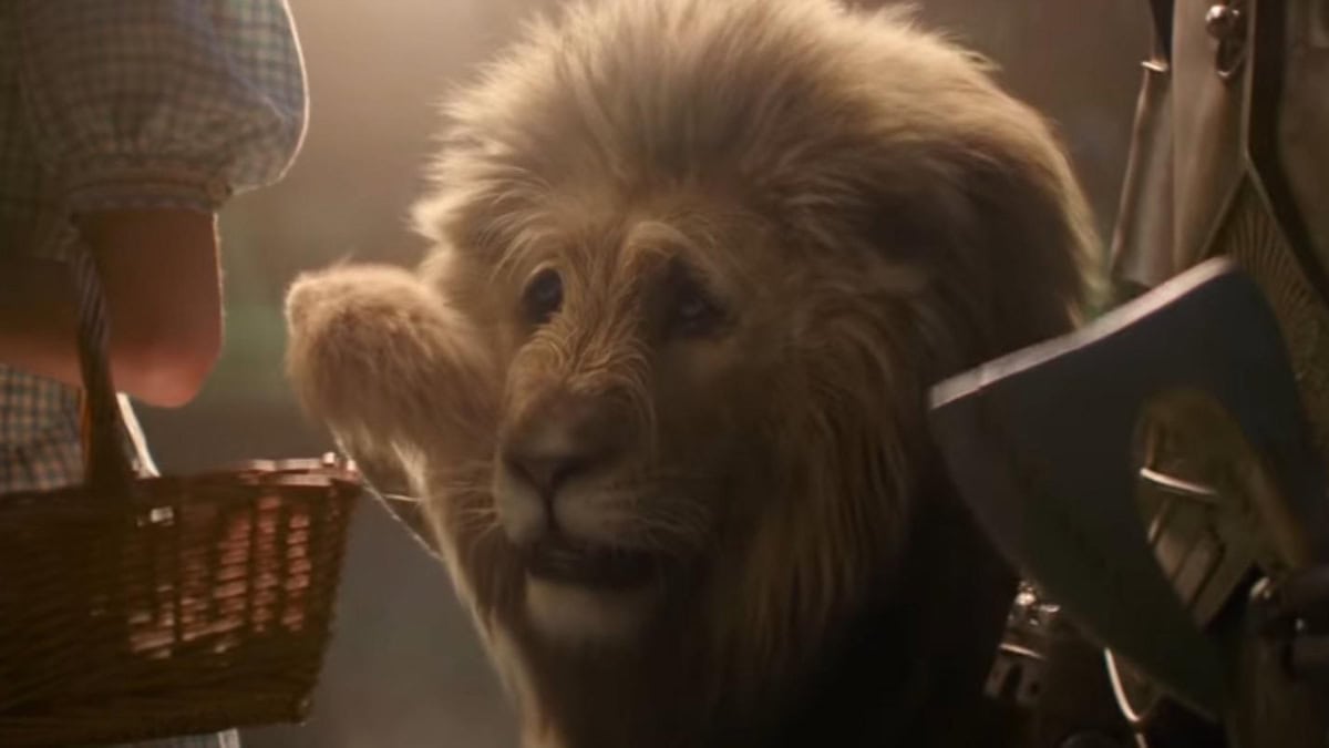 el león cobarde en wicked for good