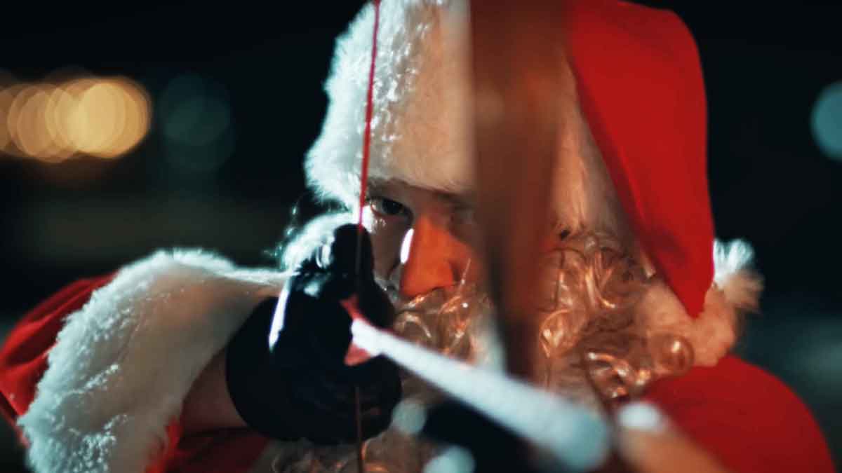 tráiler de la película de terror con papá noel en modo venganza