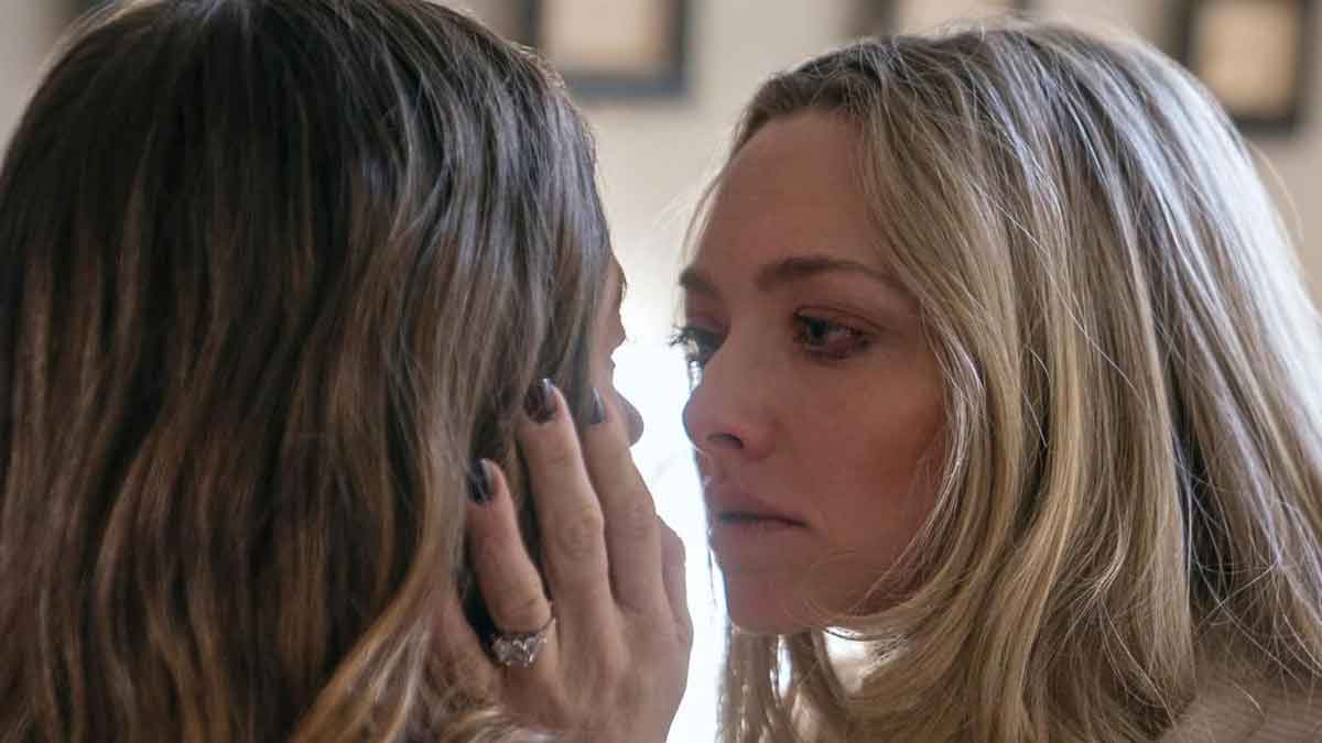 Sydney Sweeney y Amanda Seyfried en The Housemaid (2025) thriller psicológico