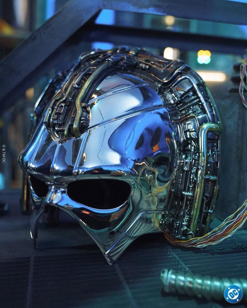 el casco de peacemaker al detalle