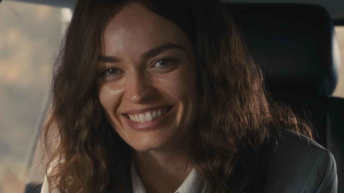 emma mackey en ella mccay (2025)