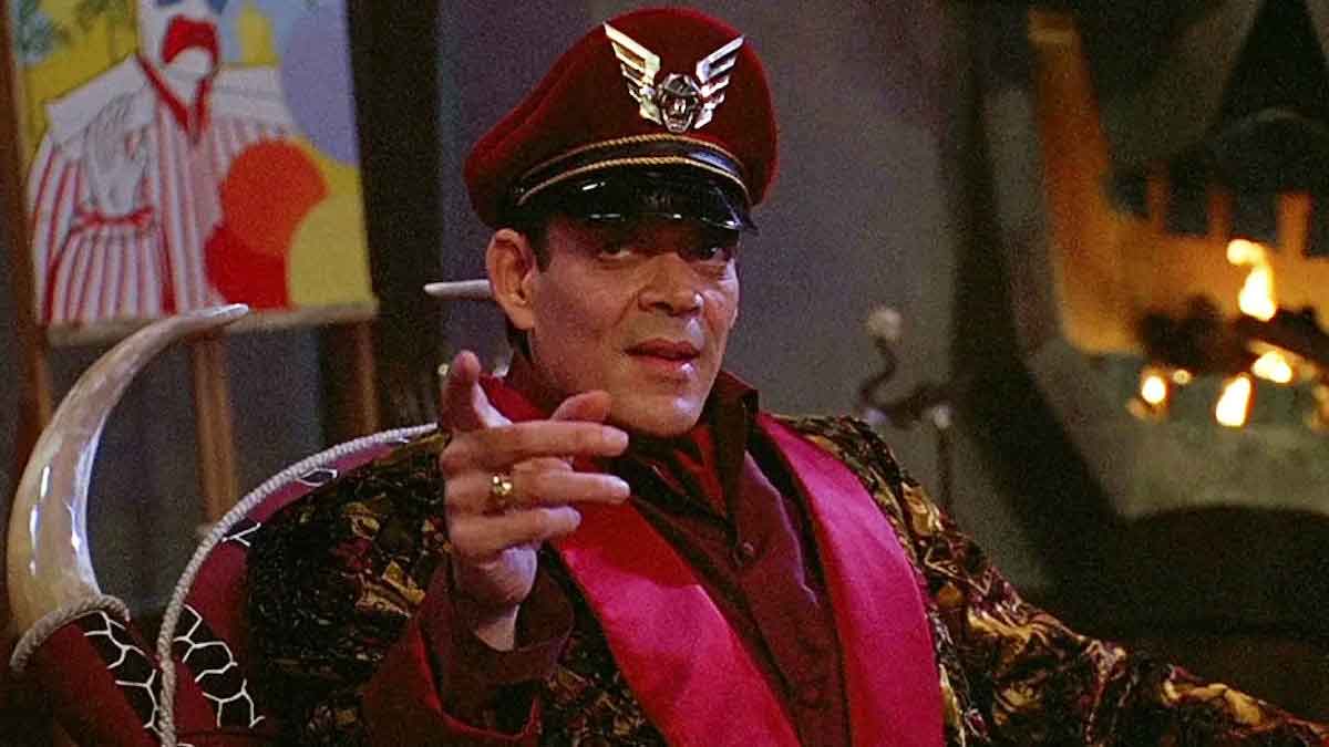 raul julia como m. bison en street fighter