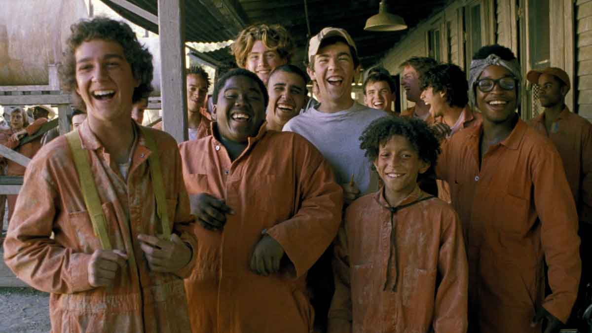 holes (2003) película juvenil