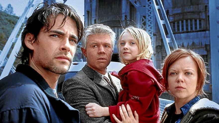 Las películas de ciencia ficción que explican la obsesión de Spielberg con los extraterrestres taken serie