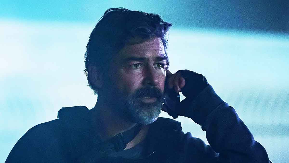kyle chandler explica como ha sido su experiencia como linterna verde