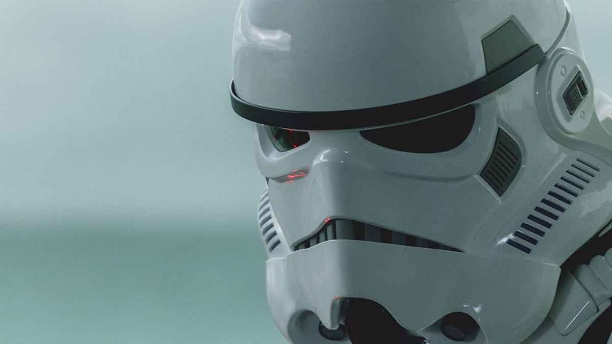 primera imagen de 3 tipos diferentes de stormtroopers en the mandalorian and grogu