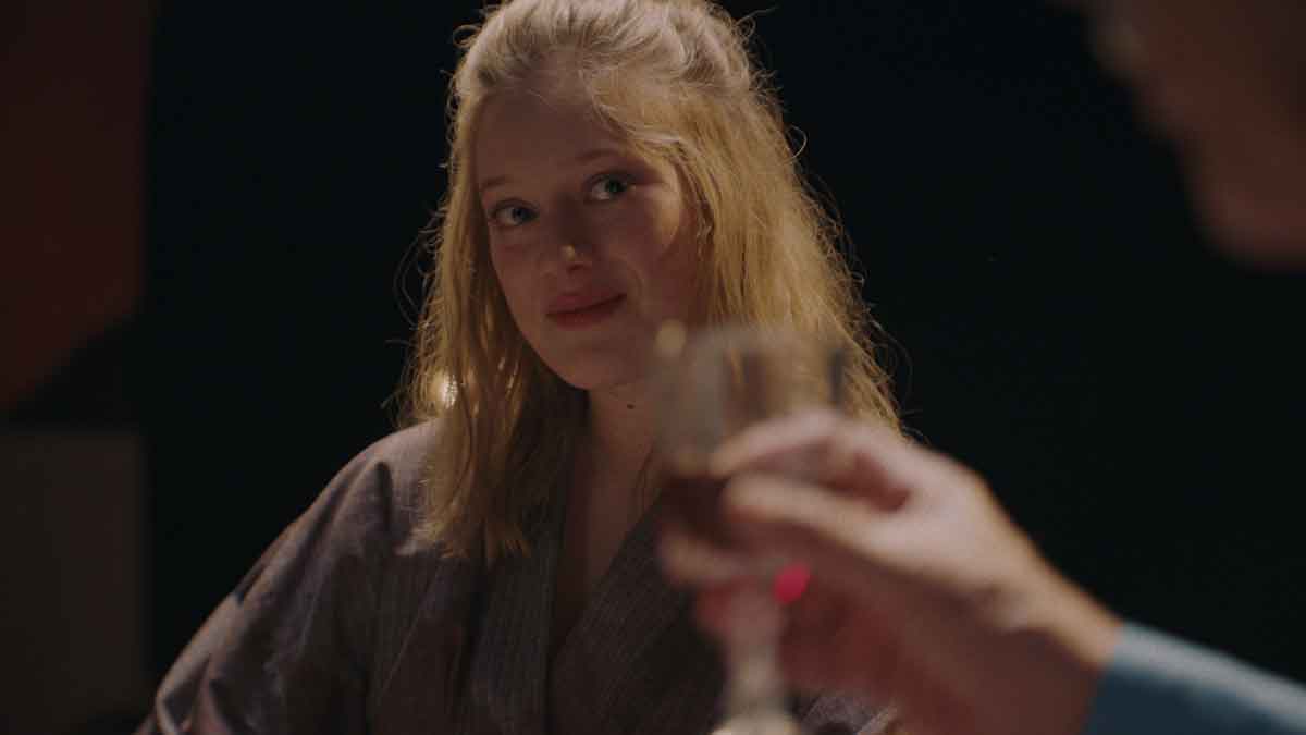 la isla de la belladona, una fábula futurista tan bella como inquietante