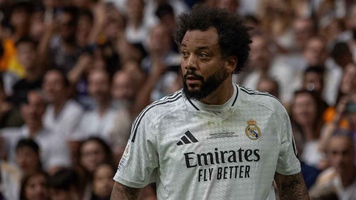 sony mezcla fútbol y cine en una campaña inesperada con marcelo vieira y chris pratt